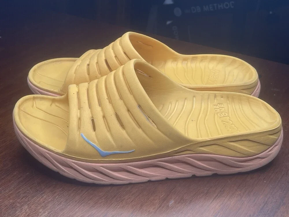 HOKA Ora Recovery Slide 3 Men’s Size 10M Yellow Orange Comfort Sandals Slides